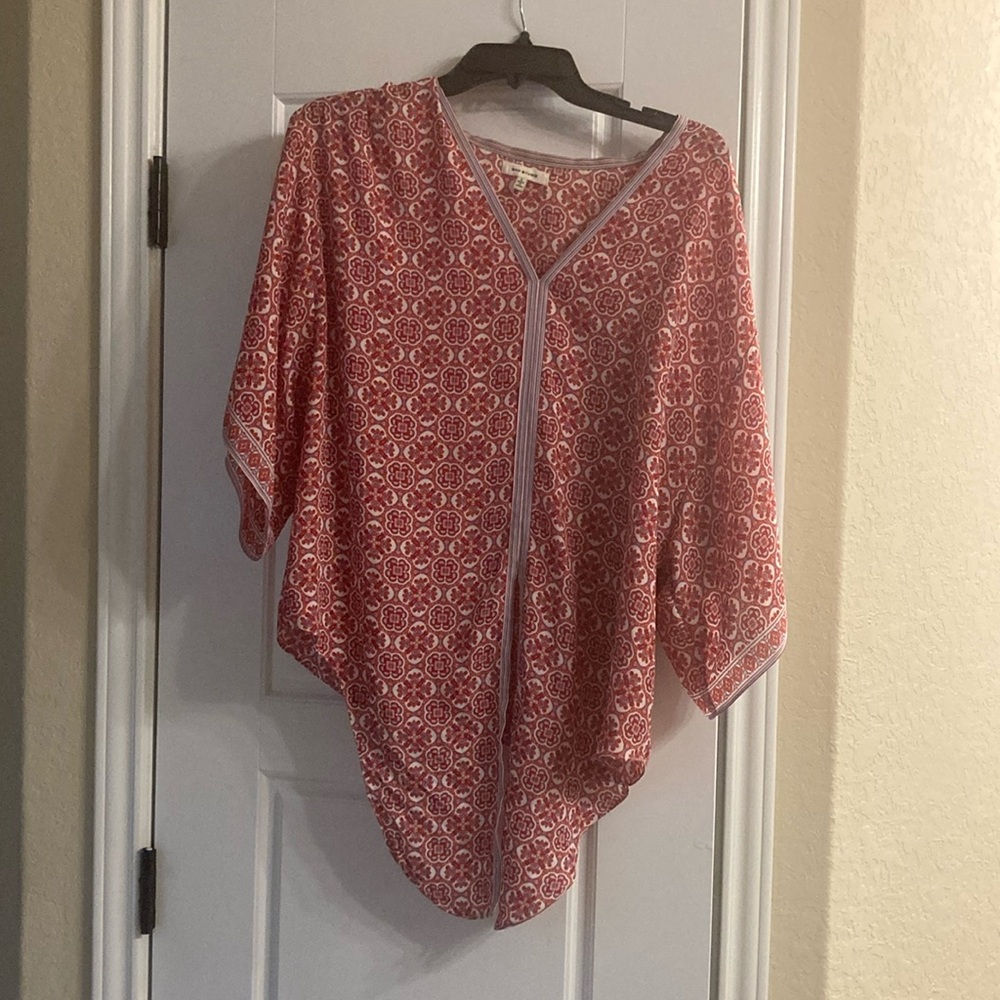 Max Studio top. Multiple colors. Nice condition
